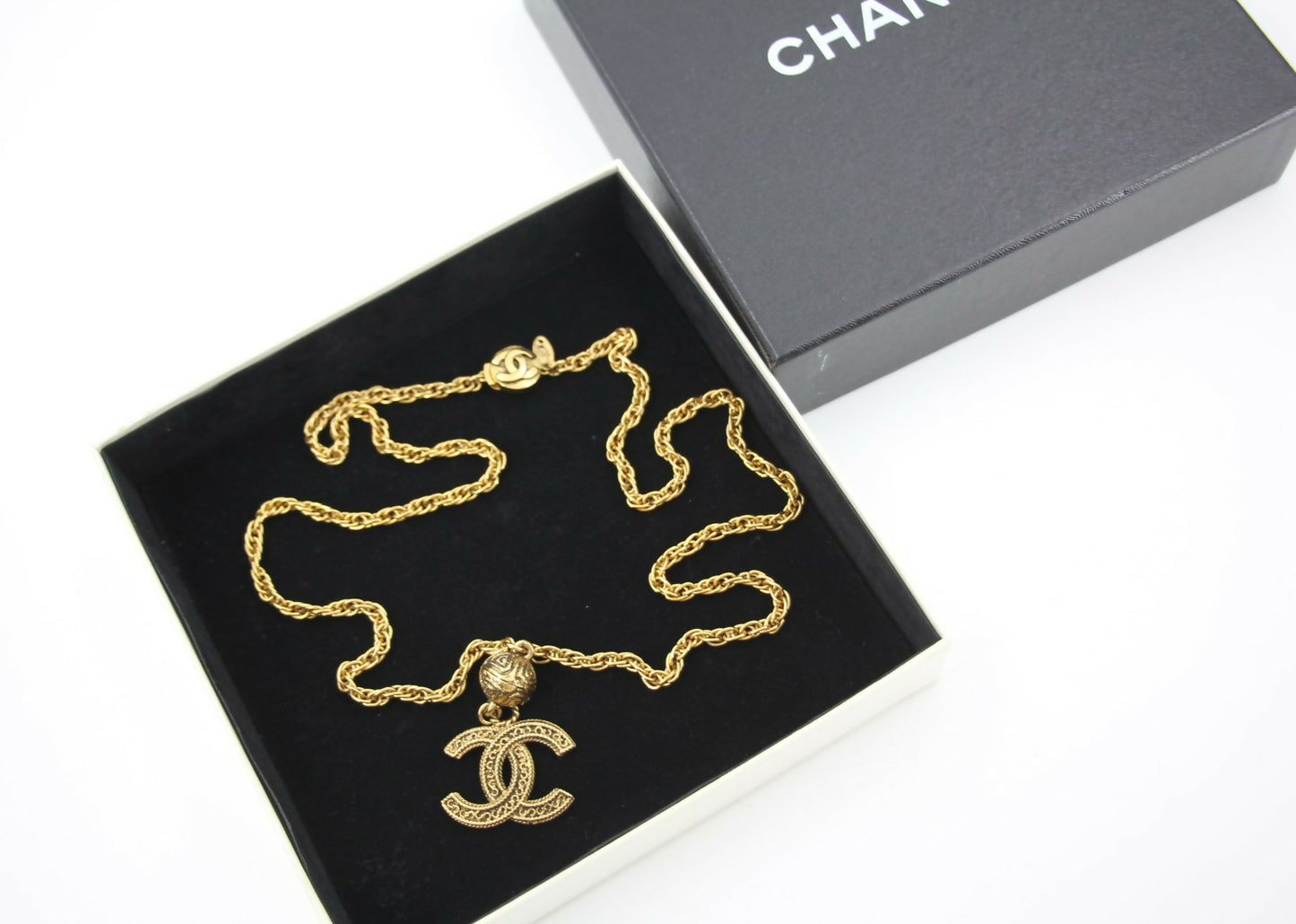 Chanel Vintage 85 Gold-Plated Ball CC Long Necklace