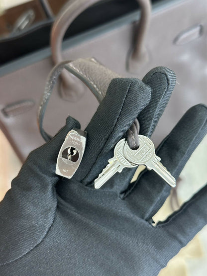 Hermès Birkin 25 Barenia Leather with Palladium Hardware
