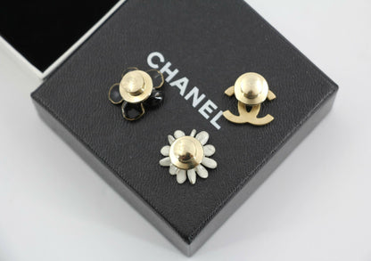 Chanel Vintage 10P Enamel Black Flower CC and White Chrysanthemum Brooch