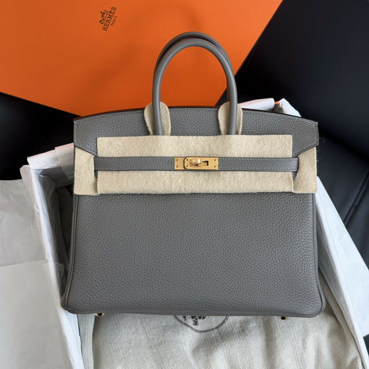 Hermès Birkin 25 Gris Nuage Togo Leather with Gold Hardware
