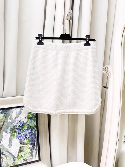 Chanel 25P White Knit Skirt