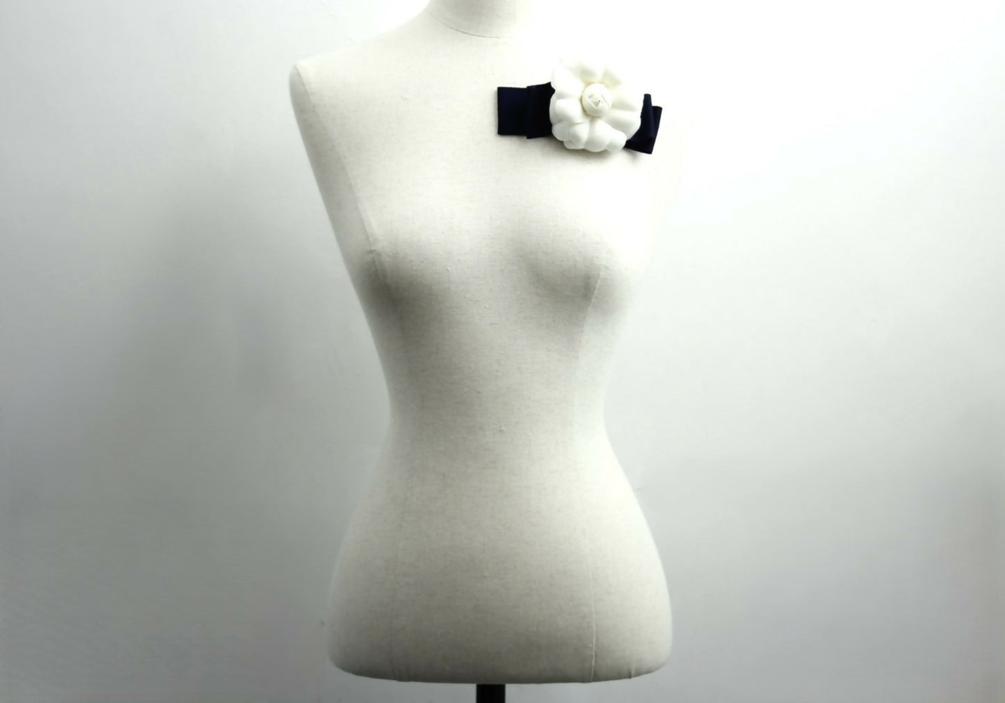 Chanel Vintage 81-85 Fabric Dark Blue Camellia Ribbon Brooch