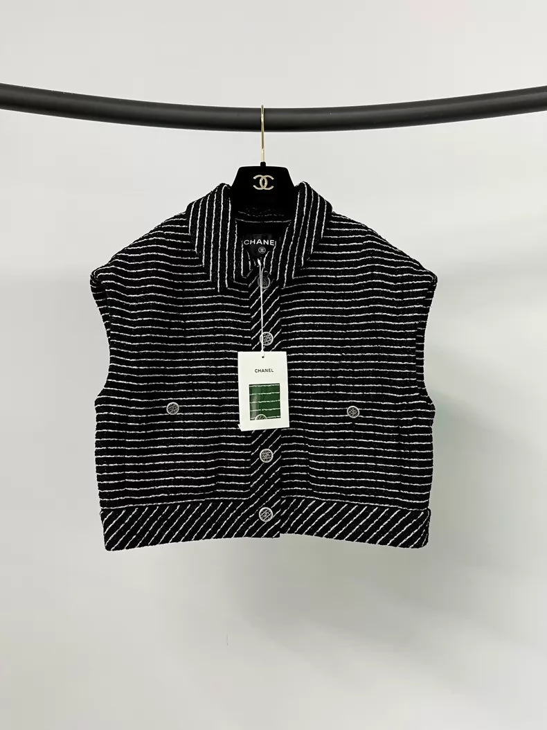 Chanel 23P new black and white striped vest