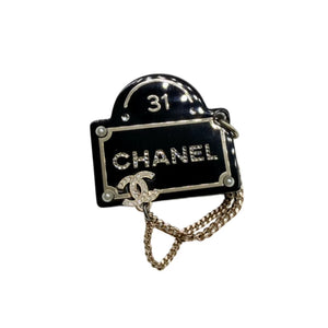 CHANEL acrylic tassel brooch