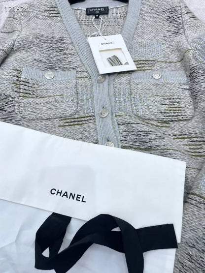 Chanel 25B shimmering knit cardigan