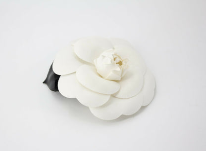 Chanel Vintage 81-85 Velvet Black Leaf White Camellia Brooch