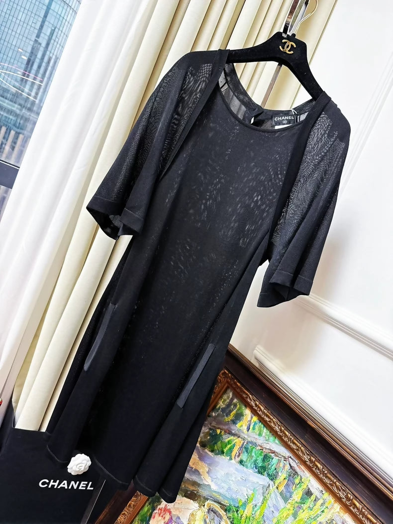 Chanel black cape-style short-sleeved knit dress