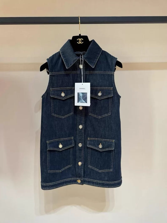 Chanel 25C Denim Vest can also be worn as a dress
