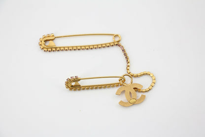 Chanel Vintage 02P Rhinestone Pink Gold-Plated Double Safety Pins Brooch