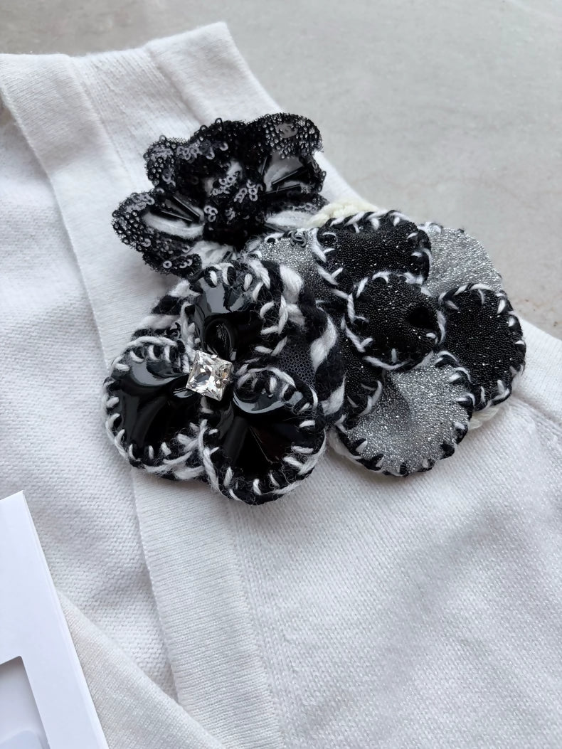 Chanel 23K White Camellia Knit Vest