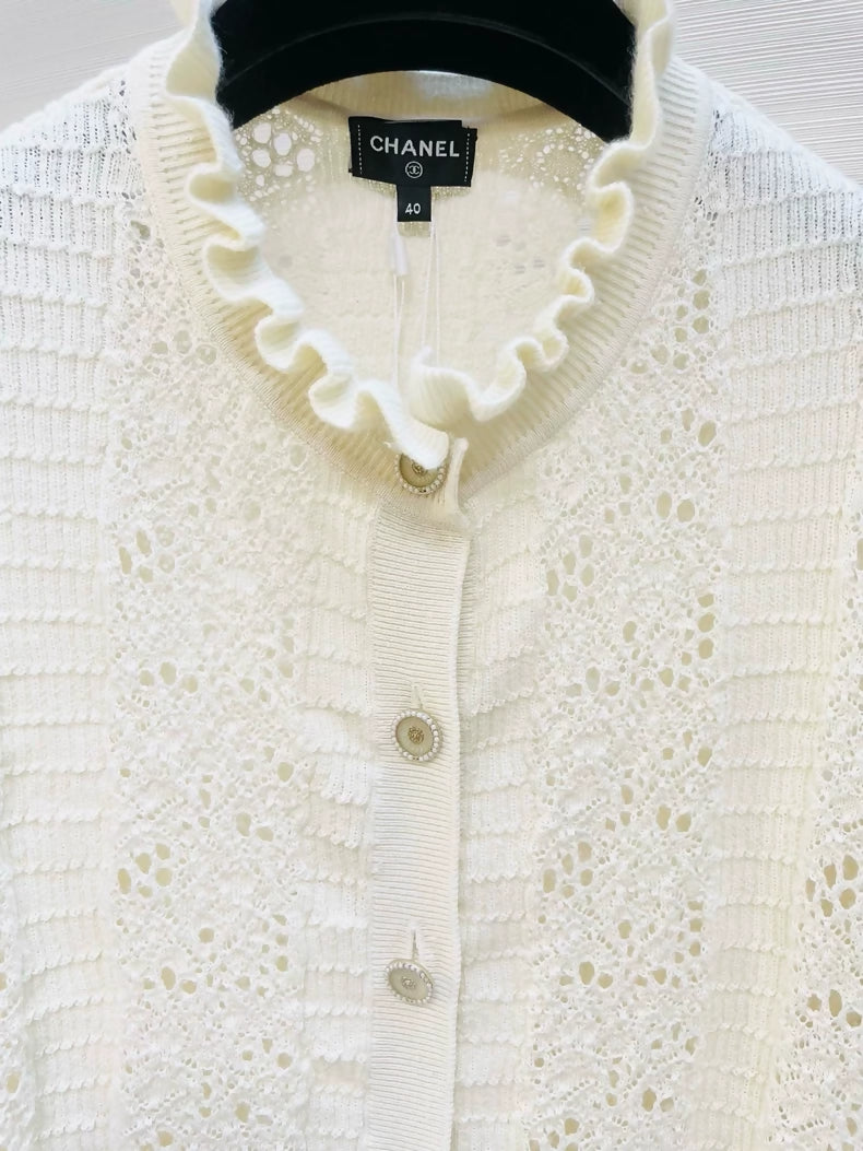 Chanel 25A cashmere cardigan