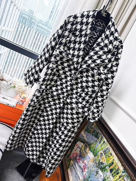 Chanel 19K black & white Houndstooth Long Coat – Wararni.com