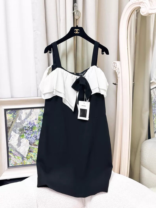Chanel 25B black dress