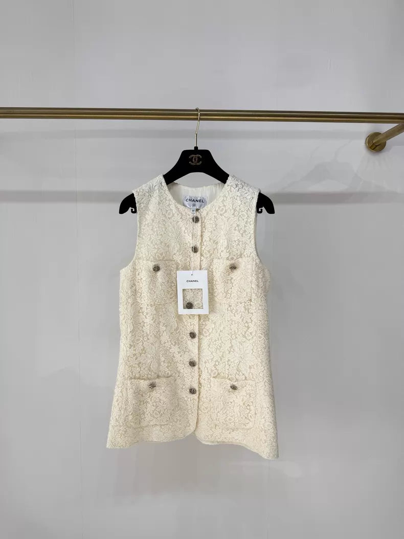 Chanel beige vest