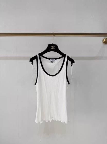 Chanel 26P white Tope