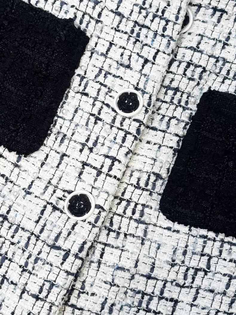 Chanel 22C black and white tweed jacket