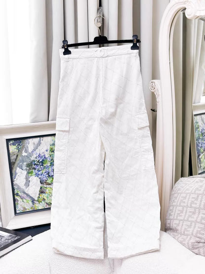 Chanel 26M white pants