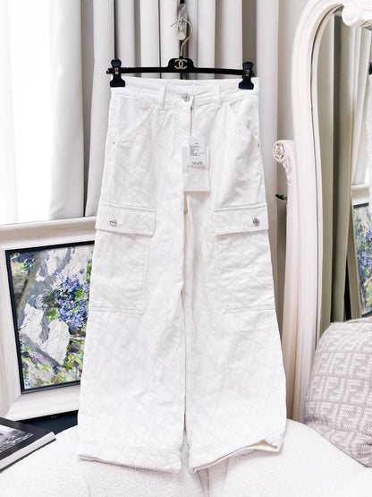 Chanel 26M white pants