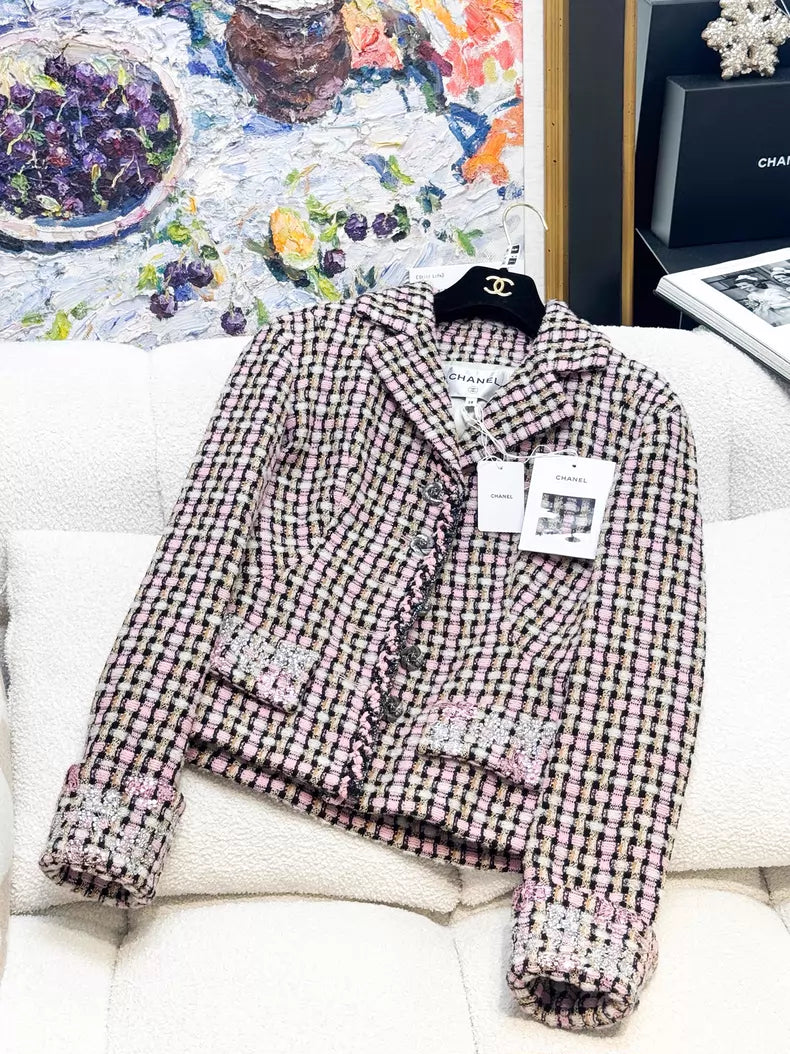 Chanel 23k grey-pink tweed jacket