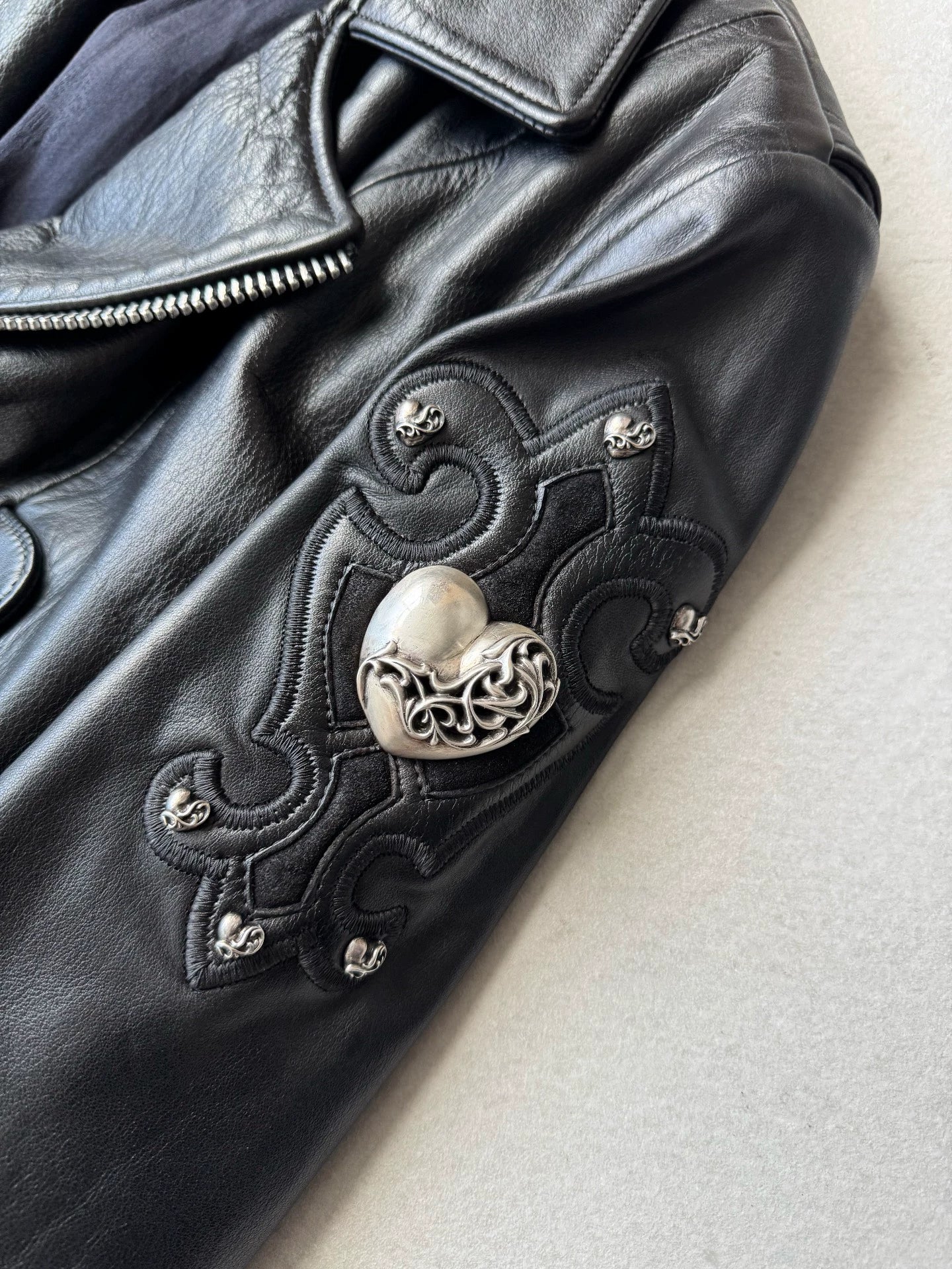 Chrome Hearts Vine Heart Silver Embroidered Detachable Scroll Belt Leather Jacket