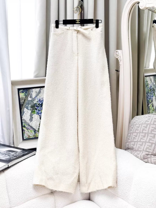 Chanel 20B white tweed trousers