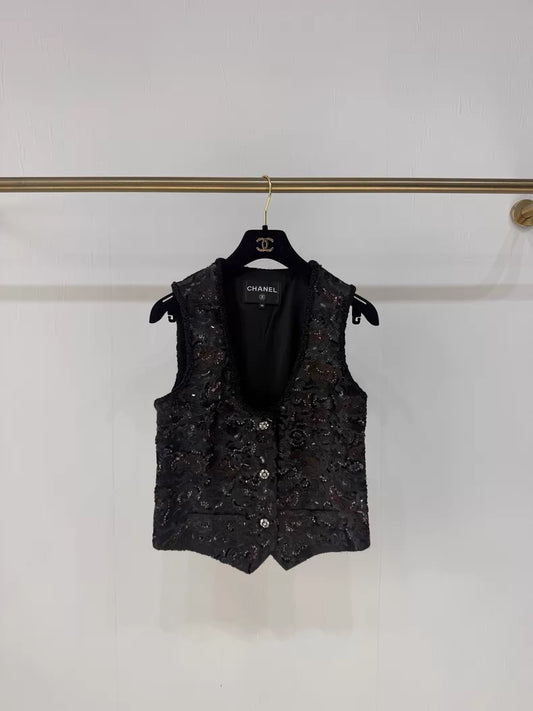 Chanel 25A black vest jacket