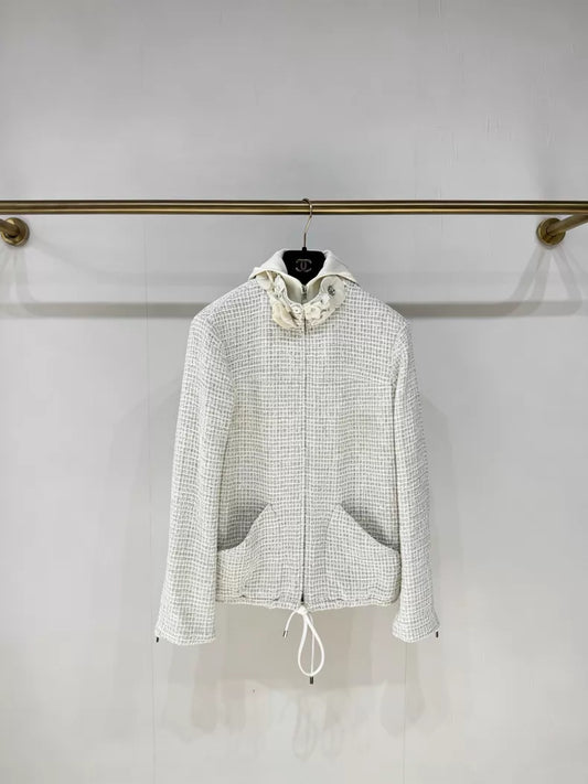 Chanel 25C white Floral Zip-Up Jacket