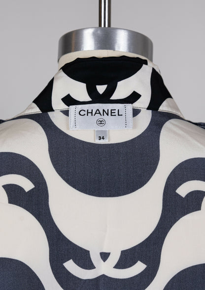 Chanel 2021 Spring/Summer Black and White Wave Set