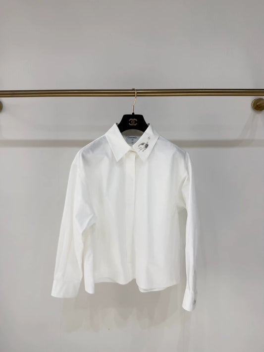 Chanel 25S sequined bird double C white shirt