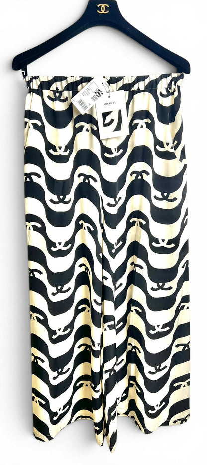 Iconic Chanel 21P CC Wave Black Ecru Silk Wide Leg Pants FR 42