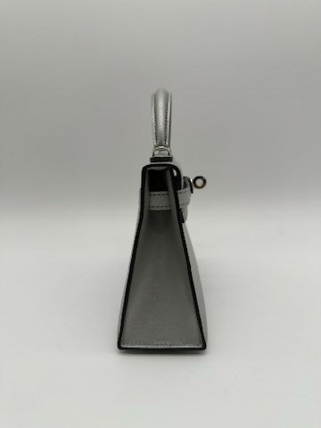 Hermès Kelly 20 Argent Chèvre PHW K 2025