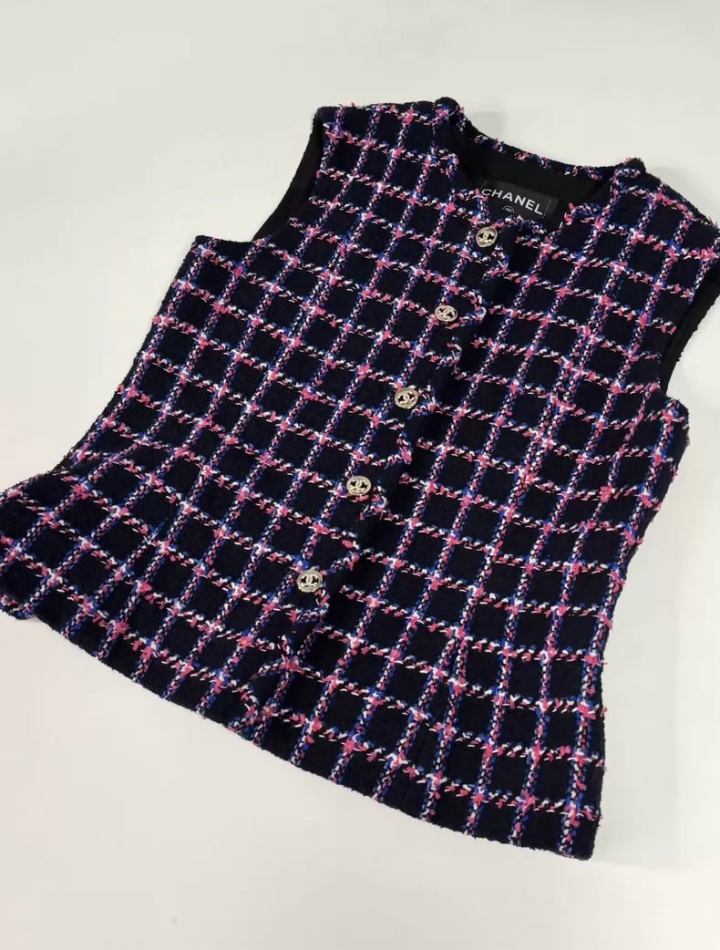Chanel 24P Colorful tweed Vest