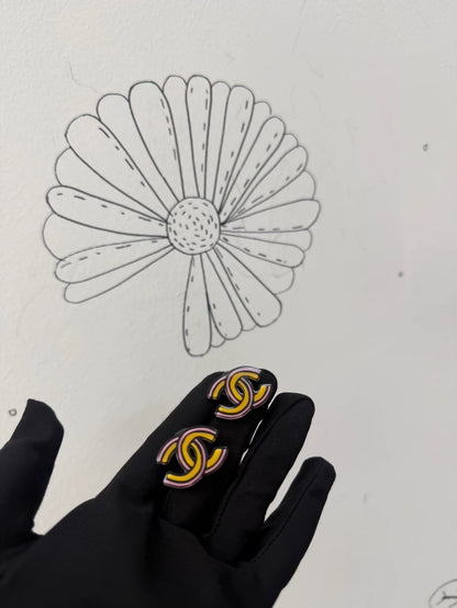 Chanel 23A comic-style double C earrings