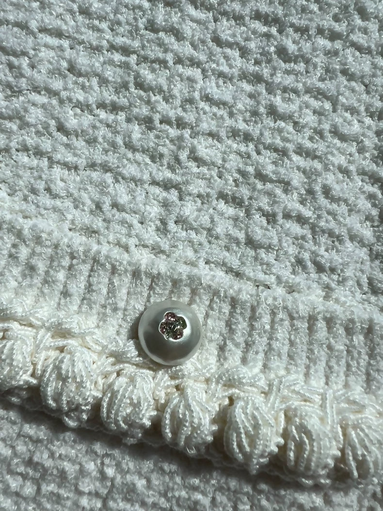 Chanel 25p white tweed cardigan