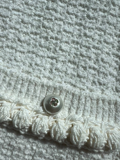 Chanel 25p white tweed cardigan