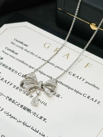 Tilda
s Bow Graff necklace in white gold 
diamonds