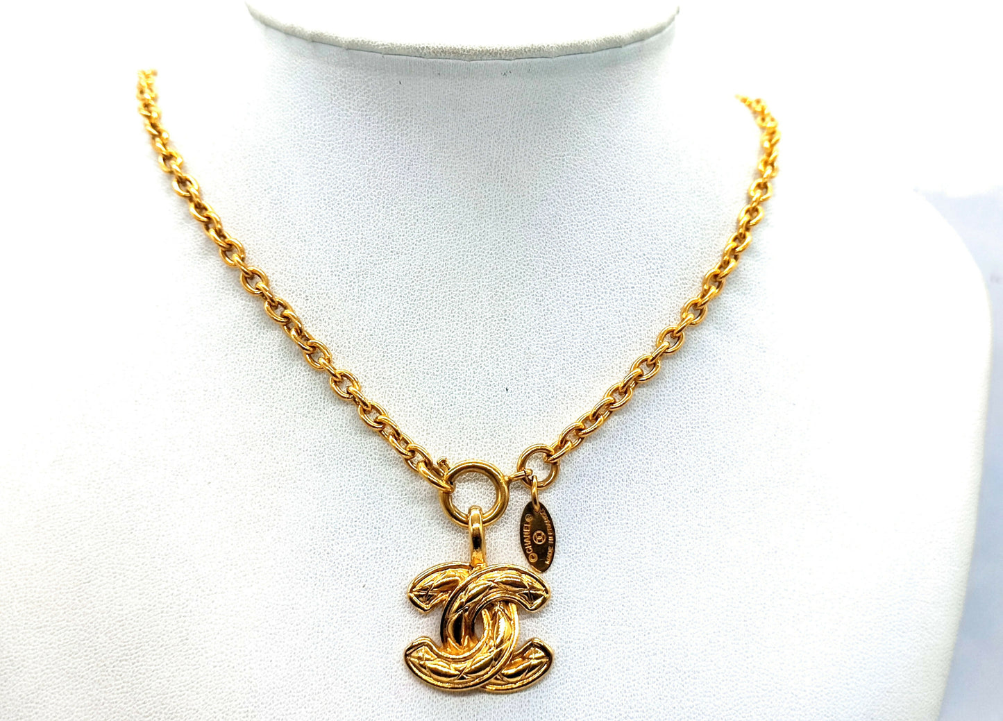 Chanel Vintage 81-85 Gold Plated Quilted Coco Mark Necklace