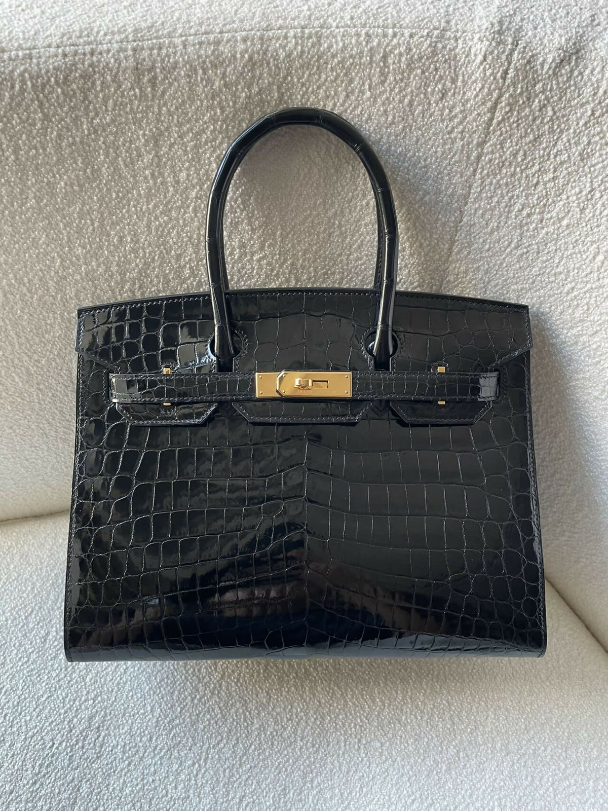 Hermès Birkin 30 Noir / Black Shiny Niloticus Crocodile with Gold Hardware B Stamp