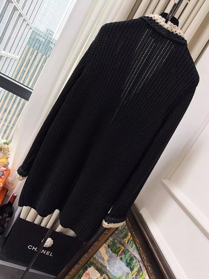 Chanel 22C black knitted long cardigan