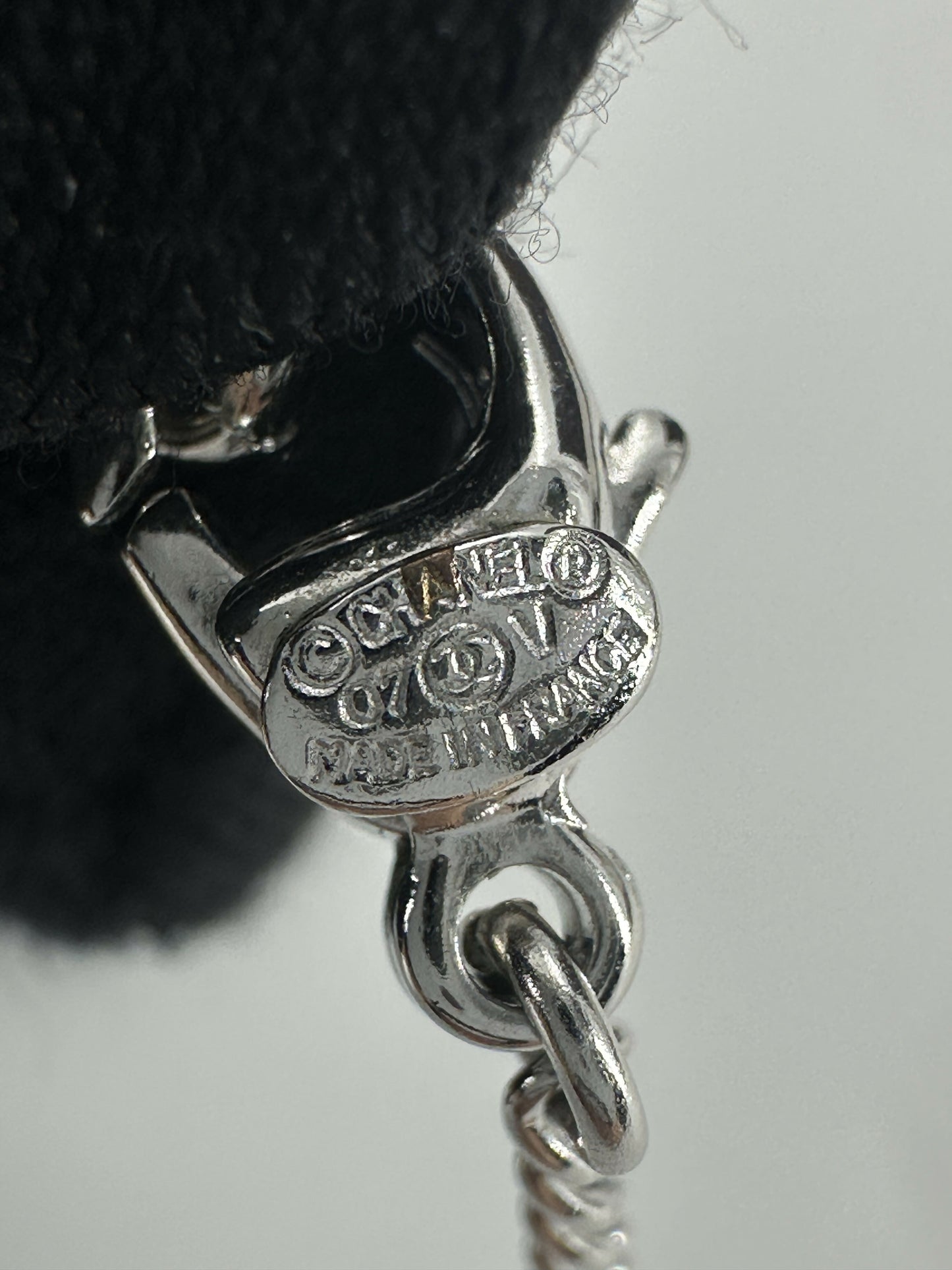 Chanel Vintage 07V Metal Quilted Silver CC Necklace