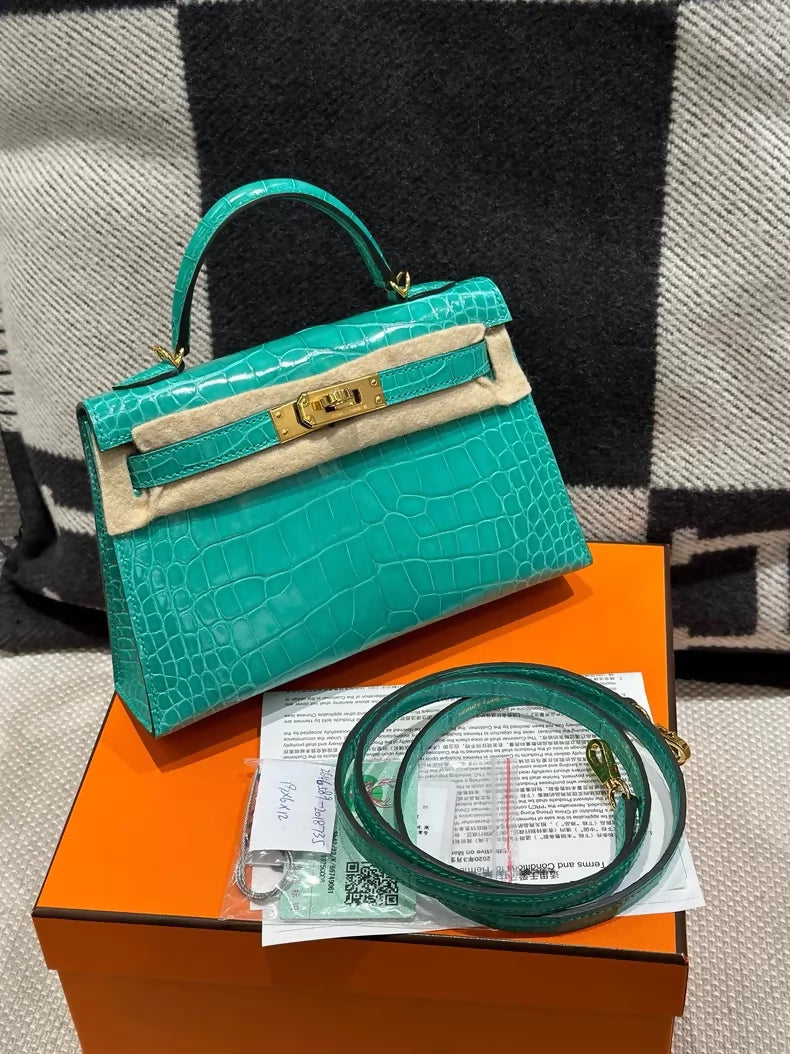 Hermes Mini Kelly 20 Vert Jade shiny crocodile leather gold harwdare