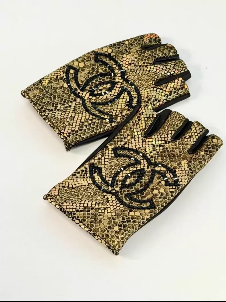 Chanel 19A Black and Gold Gloves