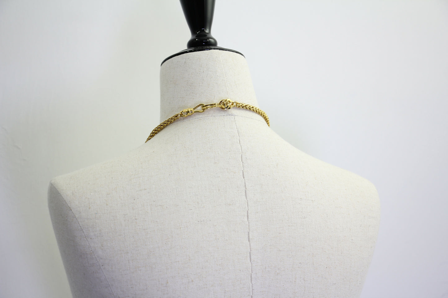 Chanel Vintage 95A Lapis Lazuli Marble Blue Oval Pendant Gold Plated Necklace