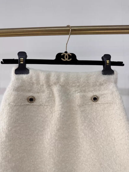Chanel 25N off-white Skirt