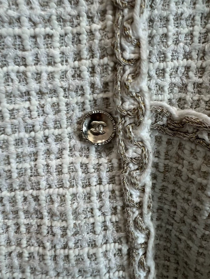 Chanel 25C white tweed jacket