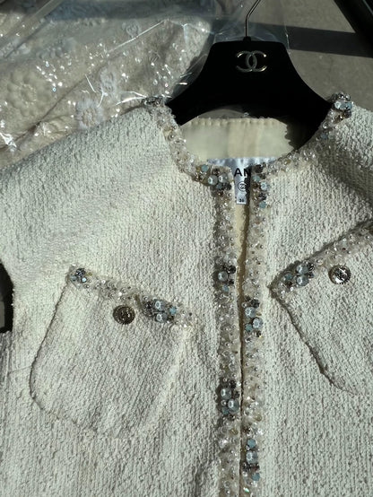 Chanel ecru tweed cardigan vest