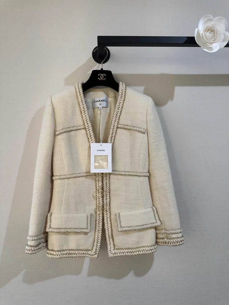Chanel 17A ecru tweed jacket