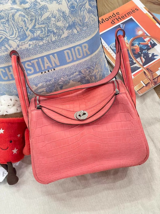 Hermès Lindy 26 azalea rose matte alligator palladium hardware