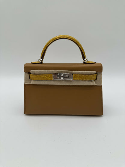 Hermès Kelly 20 Touch Madame/Alli Missi PHW K