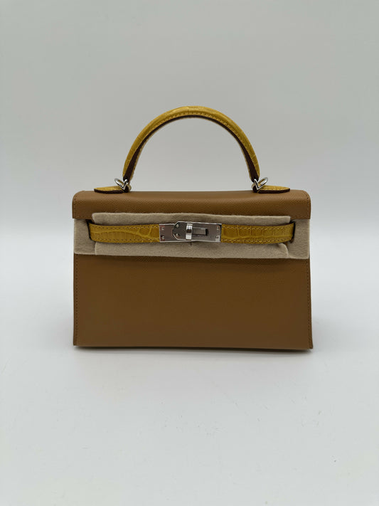 Hermès Kelly 20 Touch Madame/Alli Missi PHW K